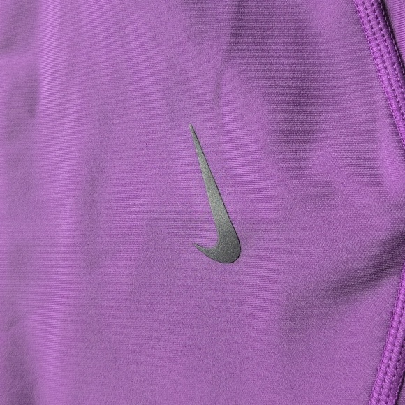 Nike Women's Purple Shorts Size Small - Picture 4 of 6